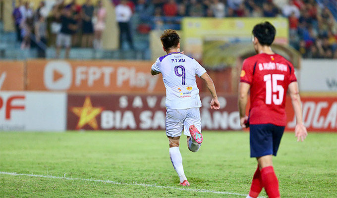 Với phong độ làm bàn hiện tại, Tuấn Hải mới là niềm hy vọng số 1 trên hàng công của ĐT Việt Nam ở trận gặp Malaysia sắp tới - Ảnh: Minh Tuấn