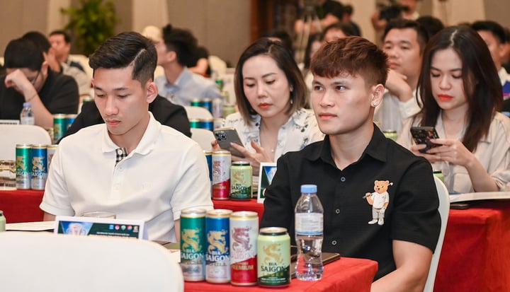 Tuấn Hải và Hai Long từng tham gia sân chơi 7 người Quốc gia.