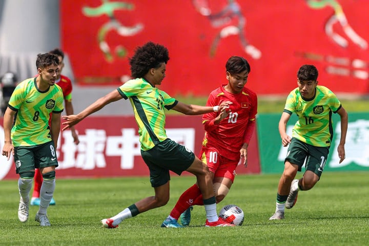 U16 Việt Nam chạm trán U16 Trung Quốc.
