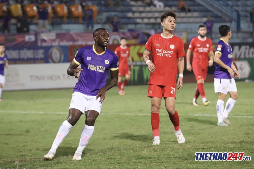 Tiền đạo hay nhất vừa đi, Hải Phòng lập tức có tuyển thủ Cameroon-655558