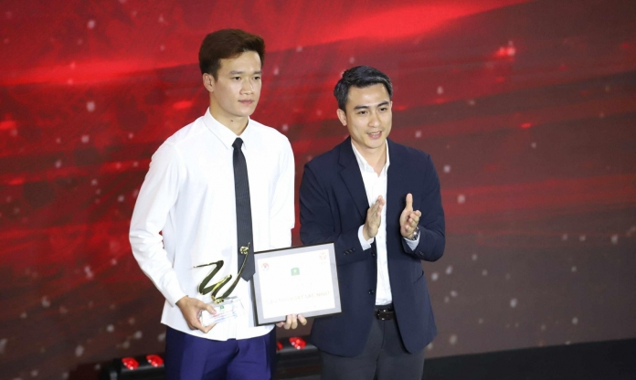 Alan và Hoàng Đức xuất sắc nhất mùa giải 2024/2025