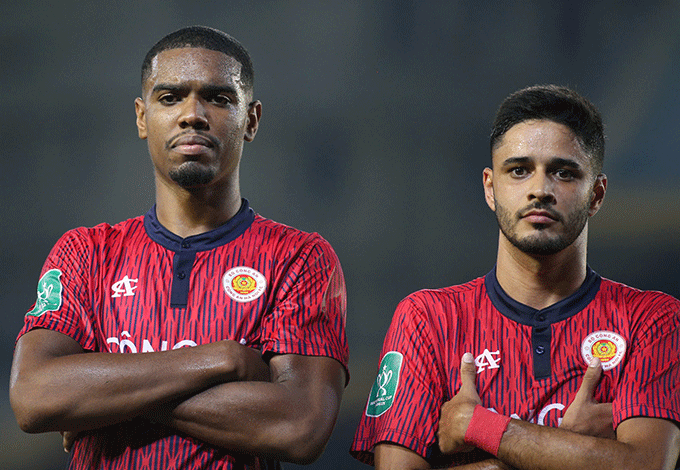 Bộ đôi Leo-Alan liên tục hành hạ hàng thủ đối phương Thể Công Viettel