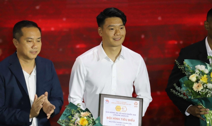 Trung vệ ĐT Việt Nam nói lời bất ngờ trước tin đồn Malaysia bị xử thua